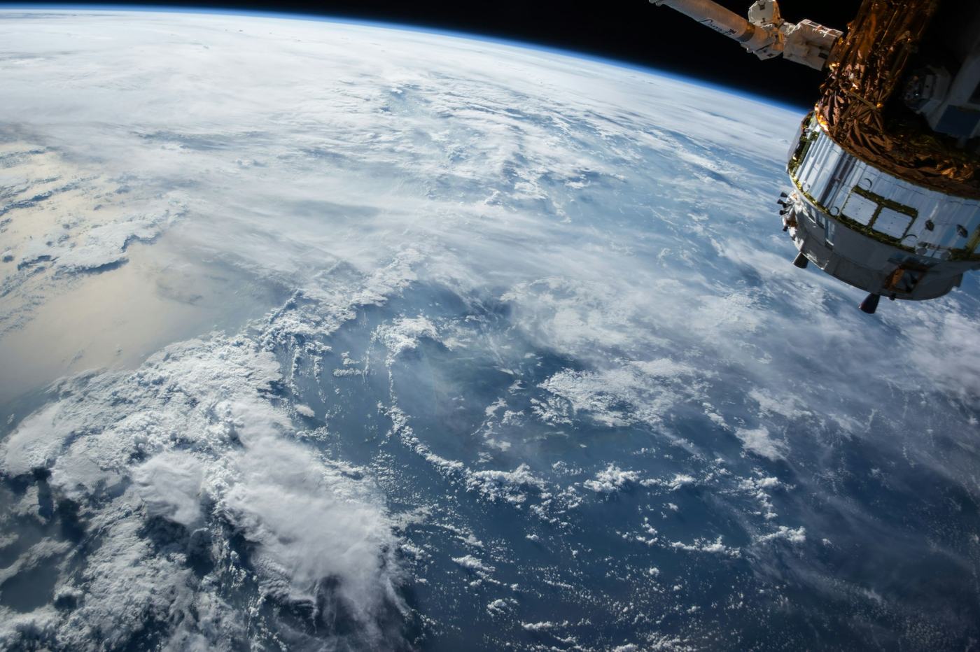 Clouds over the ocean, seen from orbit